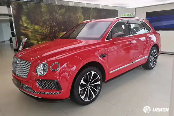 Bentley Bentayga Fender Grille 2