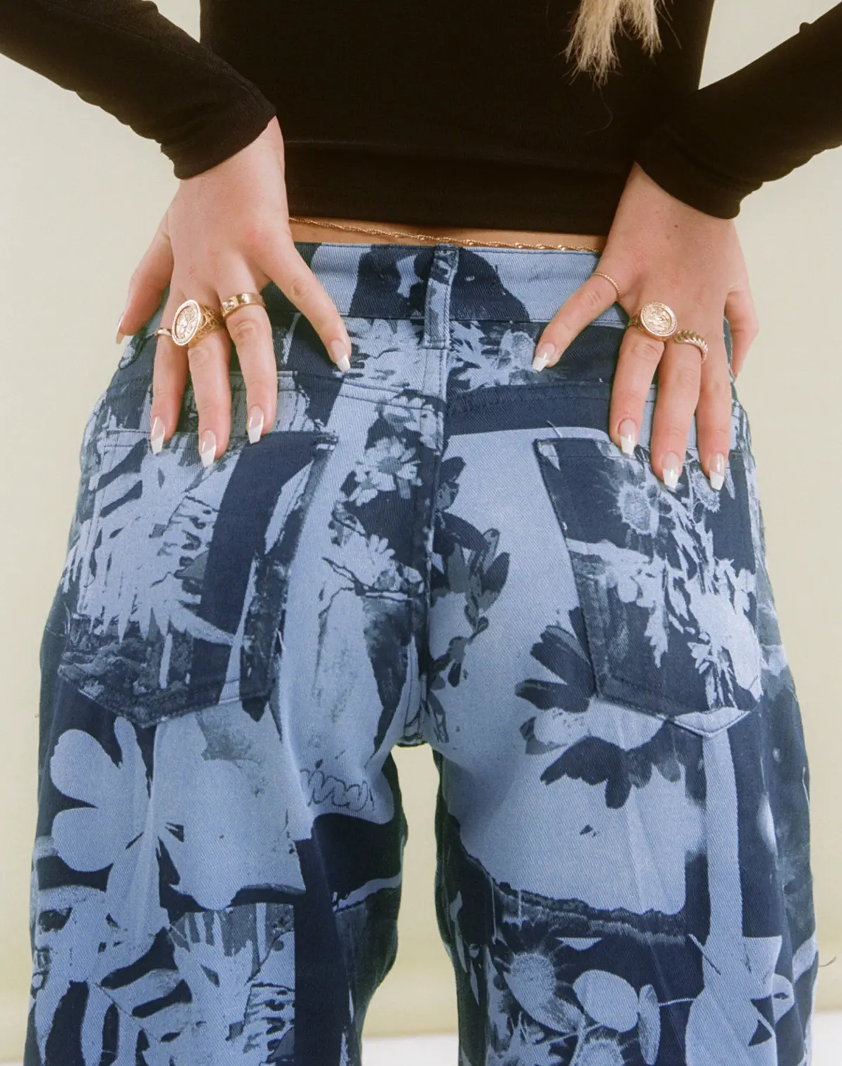 Motel X Olivia Neill Low Rise Parallel Jean In Photo Collage Blue 1