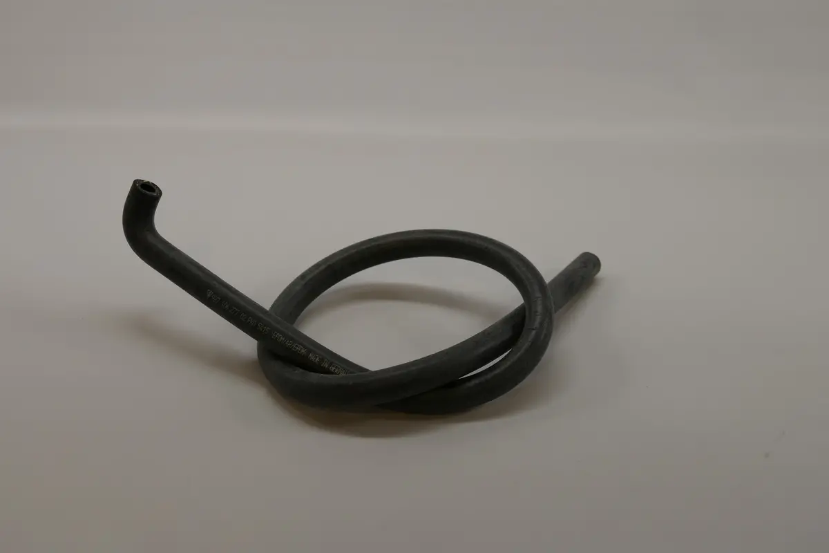 927 106 277 02 - Water Hose - Radiator To Expansion Tank - 78 To 95 - Rhd Only 1