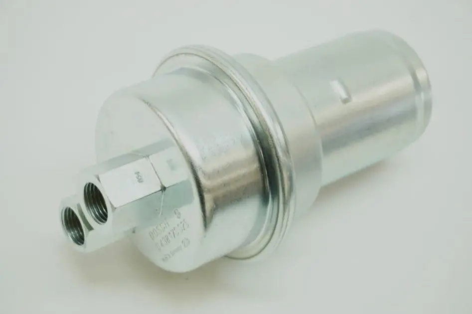 928 110 197 32 - Fuel Accumulator Usa & Row 78-83 - Bosch 1