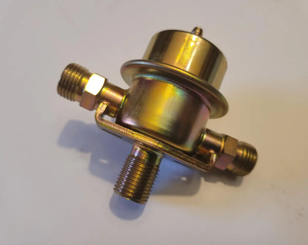 928 110 202 23Amg - Front Fuel Pressure Damper - 80 To 86 - 16V & 32V - Aftermarket Gold 1