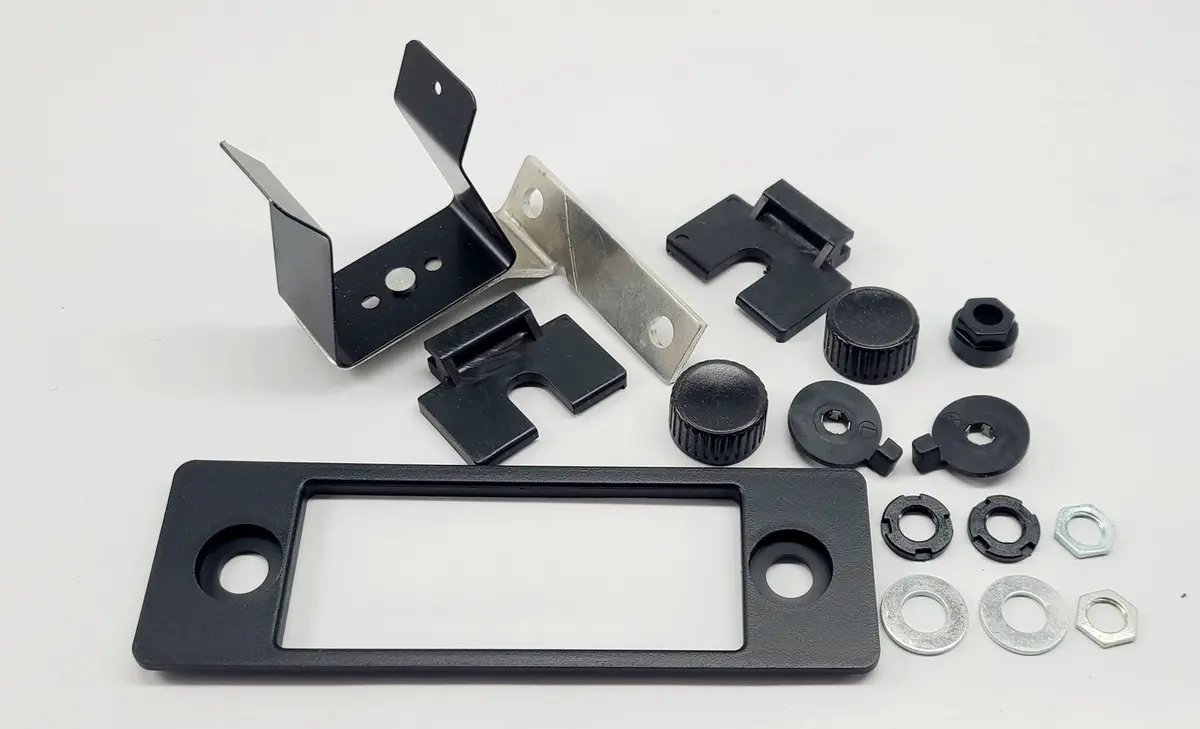 928 645 121 01 - 928 Radio Installation Kit - 78 To 79 1