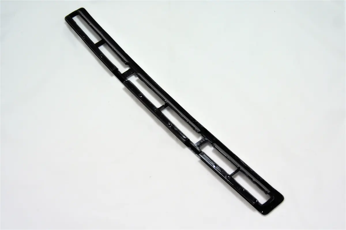 928 552 310 50 70B Am - Dashboard Vent Frame - Right - Aftermarket 2