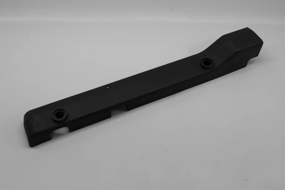 928 110 018 00 - Fuel Injection Rail Cover - Right - Not Currently Available 1