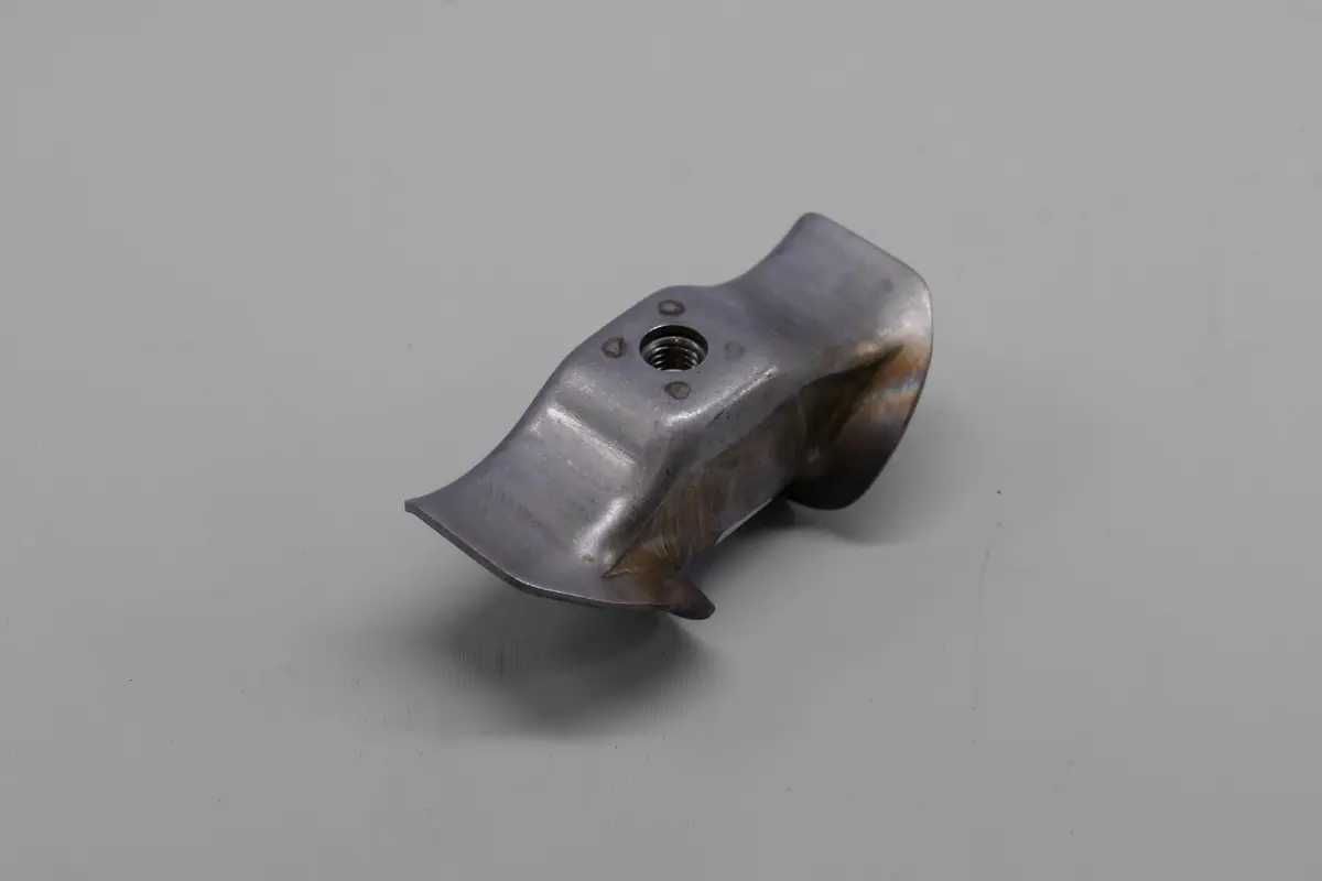 928 111 287 00 - Upper Support Exhaust Center 1