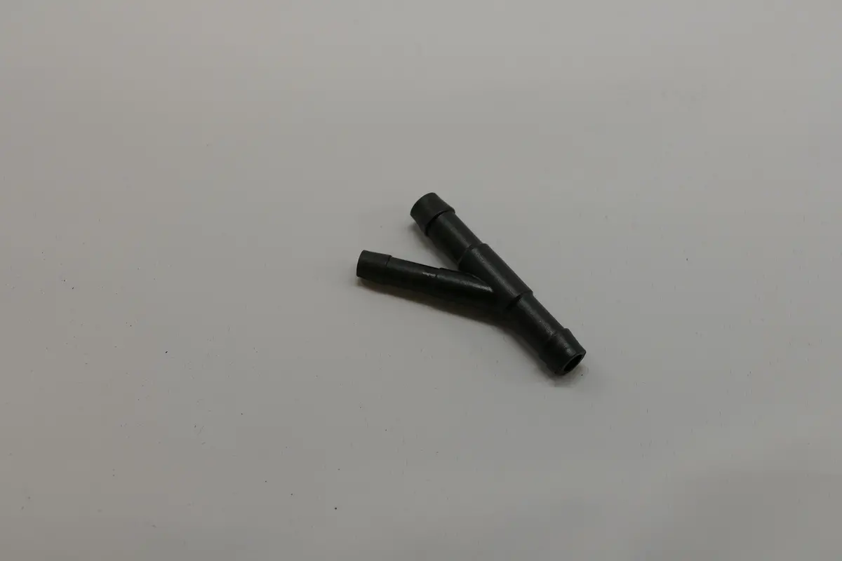 928 201 219 02 - Y Connector At Charcoal Canister 80 To 95 1