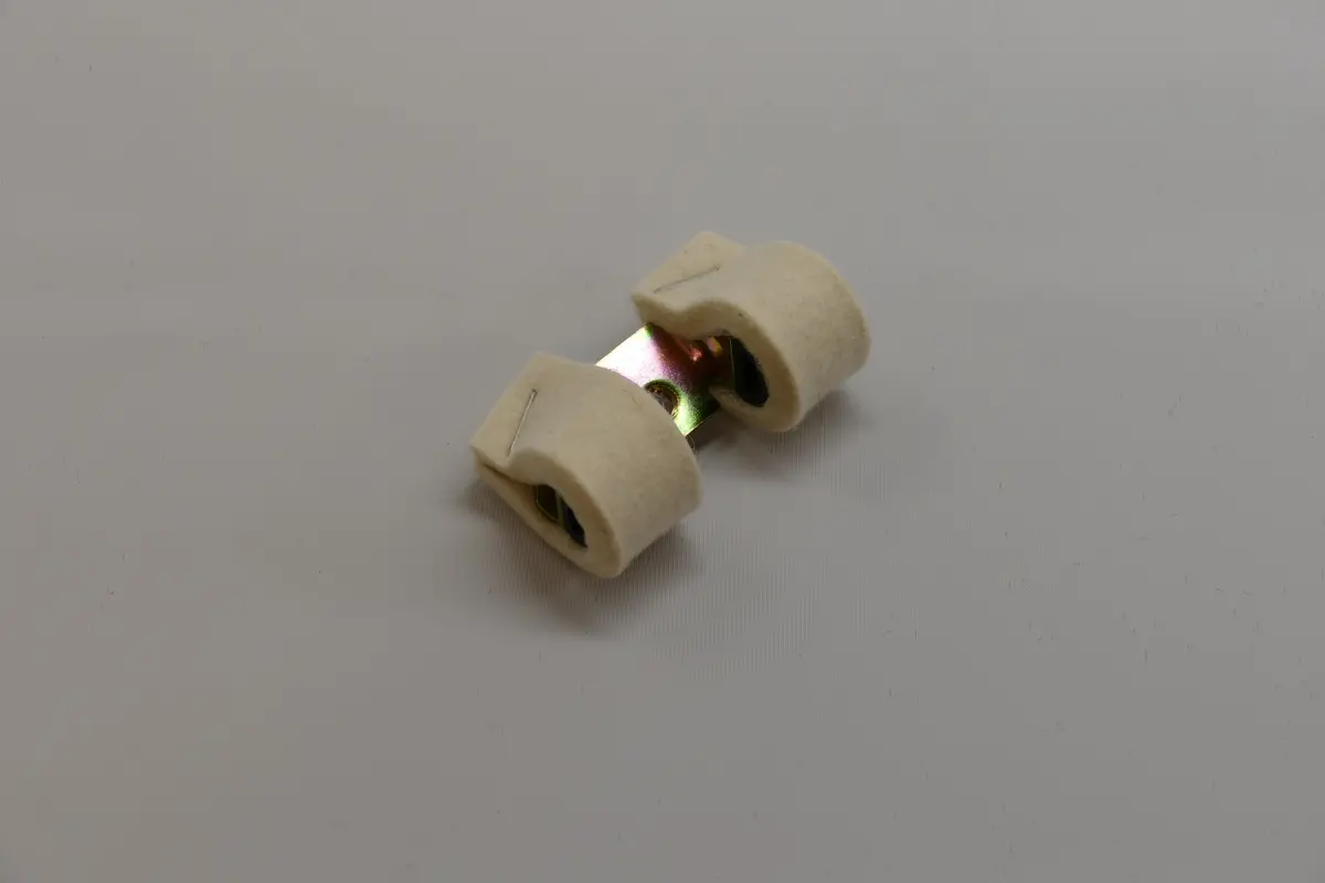 928 537 085 03 - Window Felt Stops 1