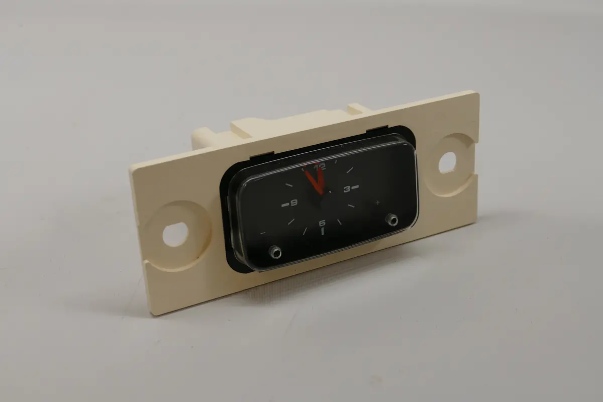 928 641 701 05 70B - Analog Clock 1