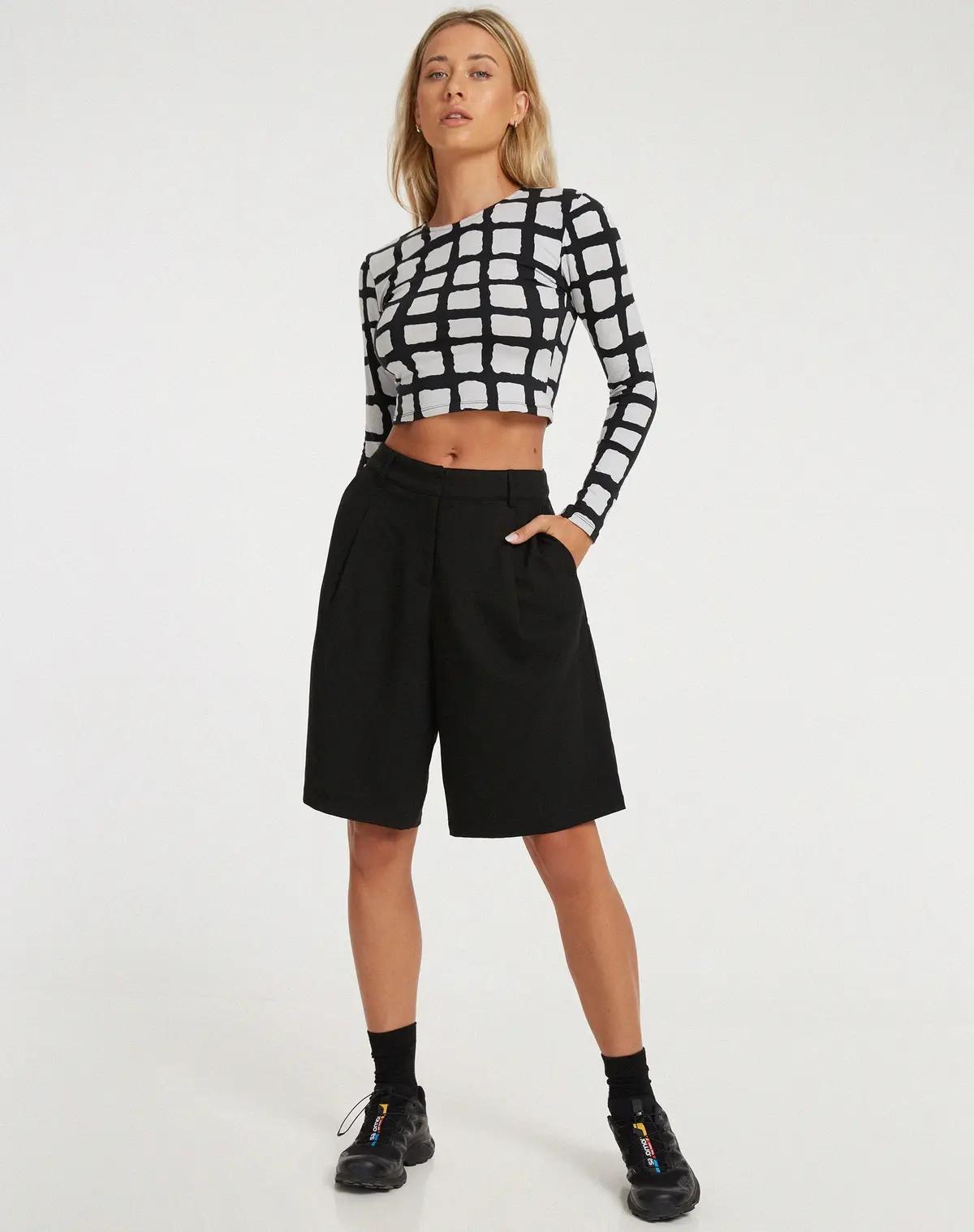 Bonnie Crop Top In Mono Painted Check Black 3