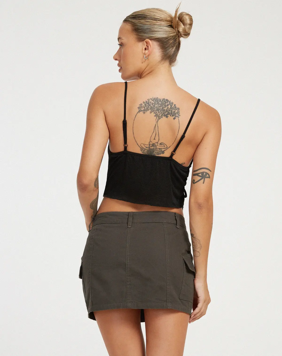 Camity Crop Top In Black 2