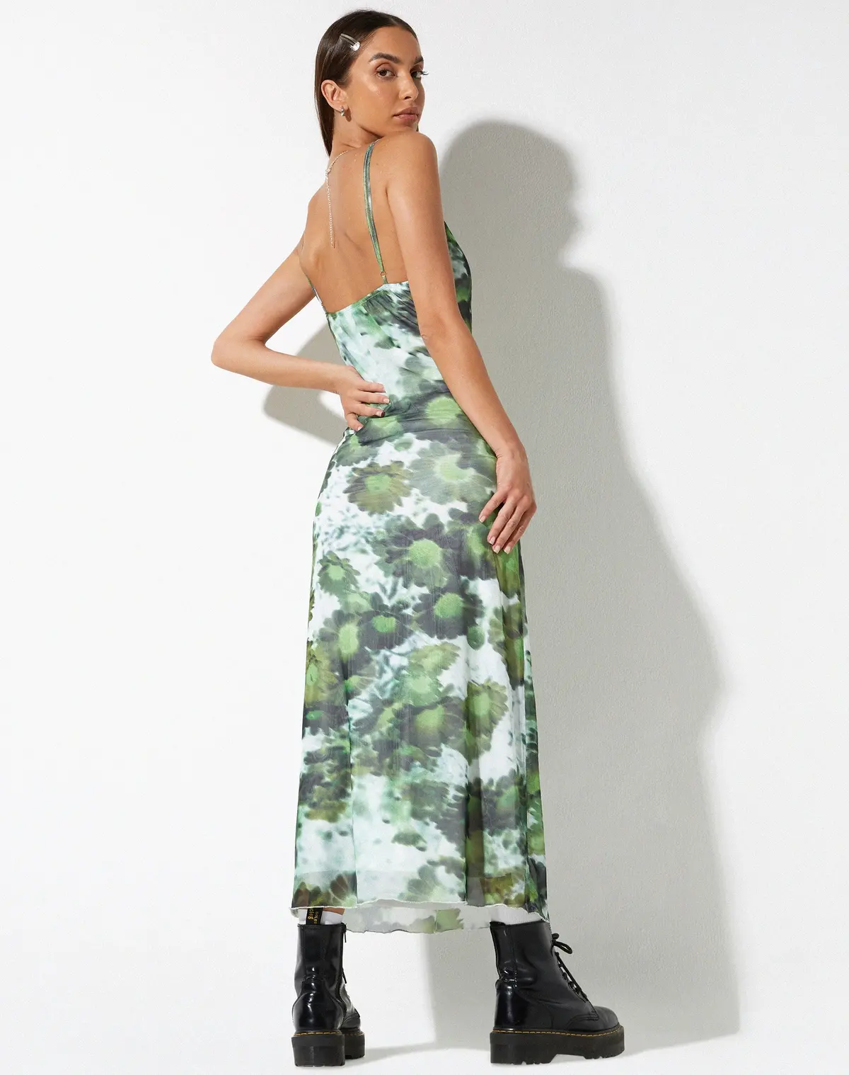 Chanda Maxi Dress In Xray Blurred Daisy Green 2