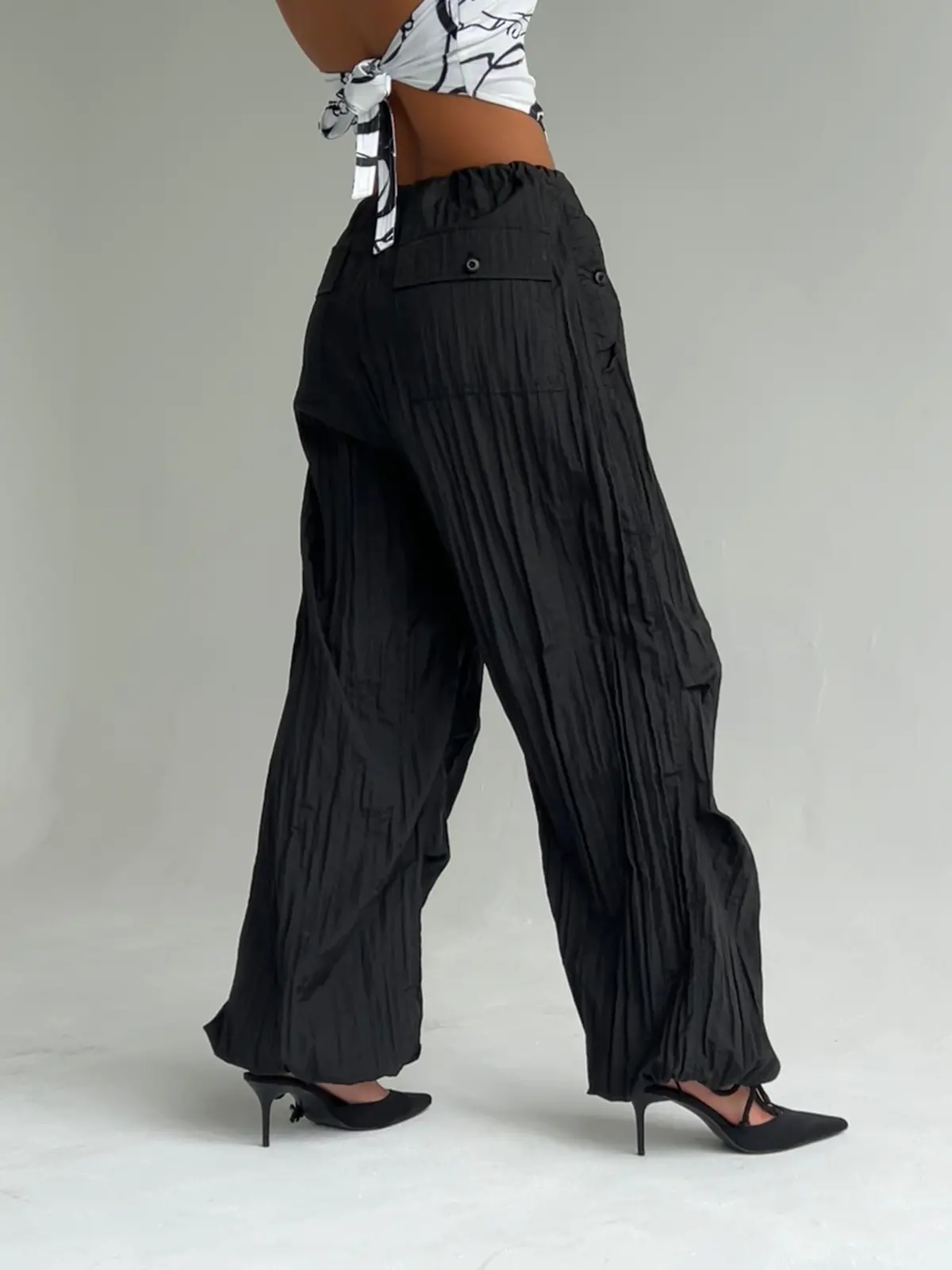Chute Trouser In Parachute Black 4