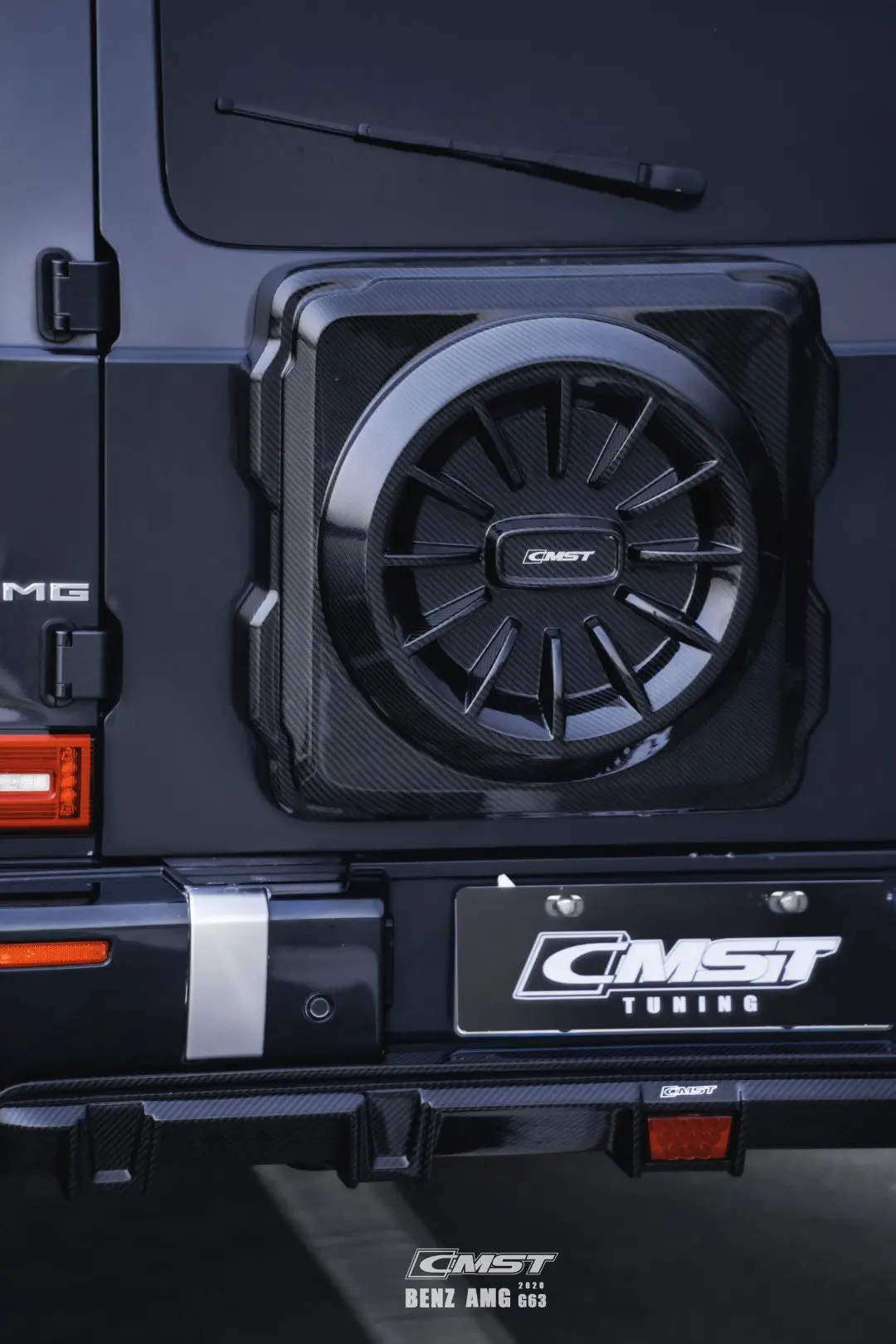 Cmst Pre-Preg Carbon Fiber Spare Tire Delete For Mercedes Benz G63 / G550 / G500 W464 1