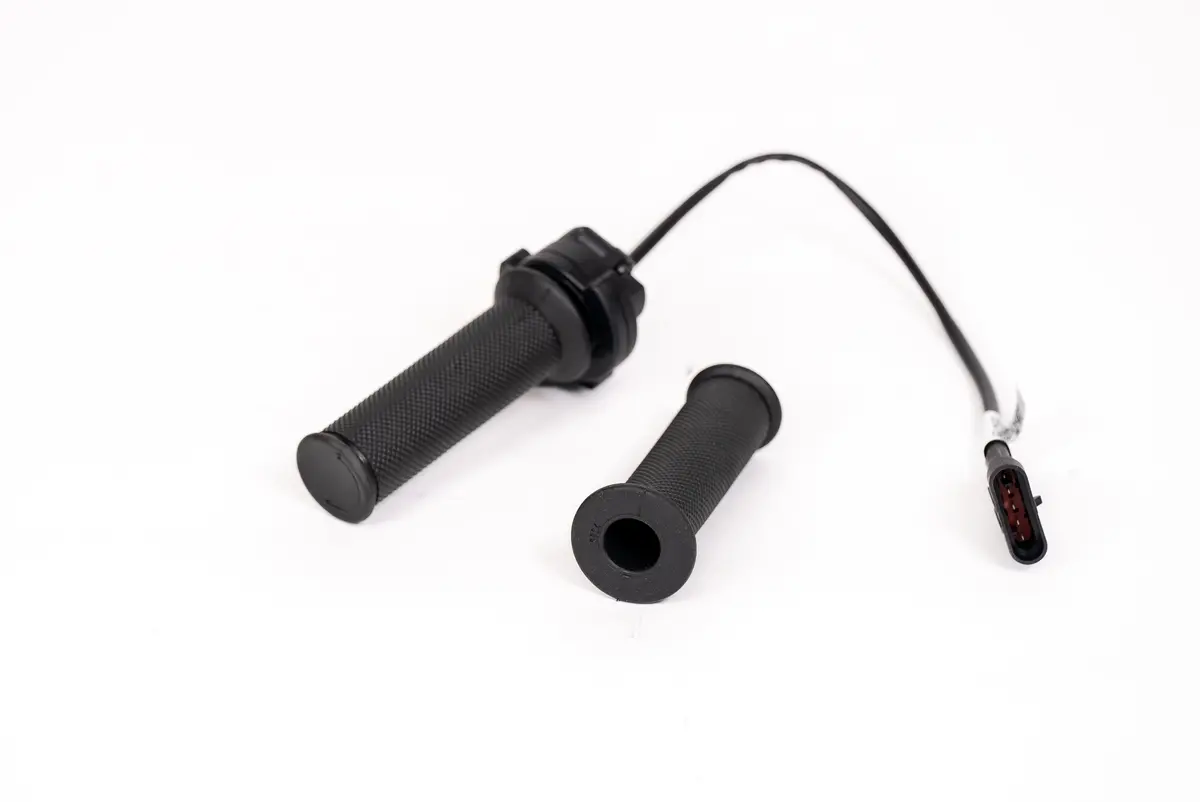 Domino Twist Grip Throttle - 0-5K Ohm - Ip67 Rated (Dust & Water Resistant) 1