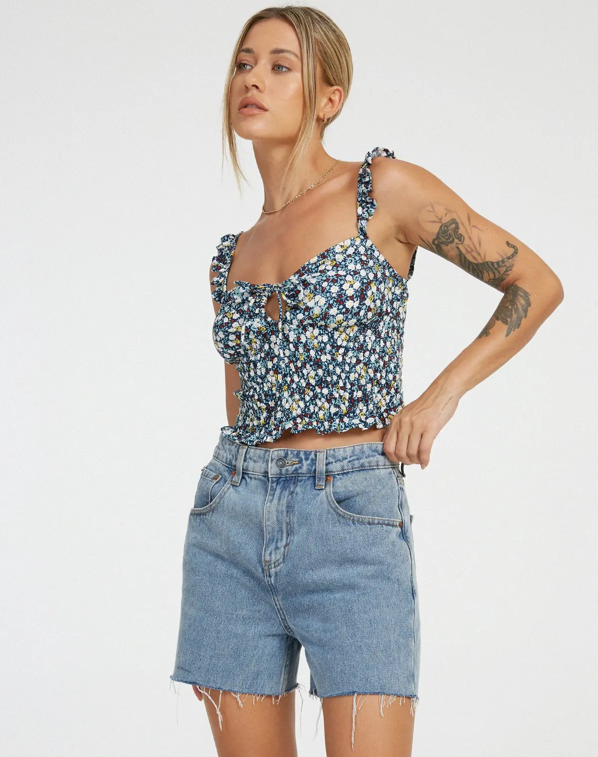 Ezra Crop Top In Floral Field Navy 1
