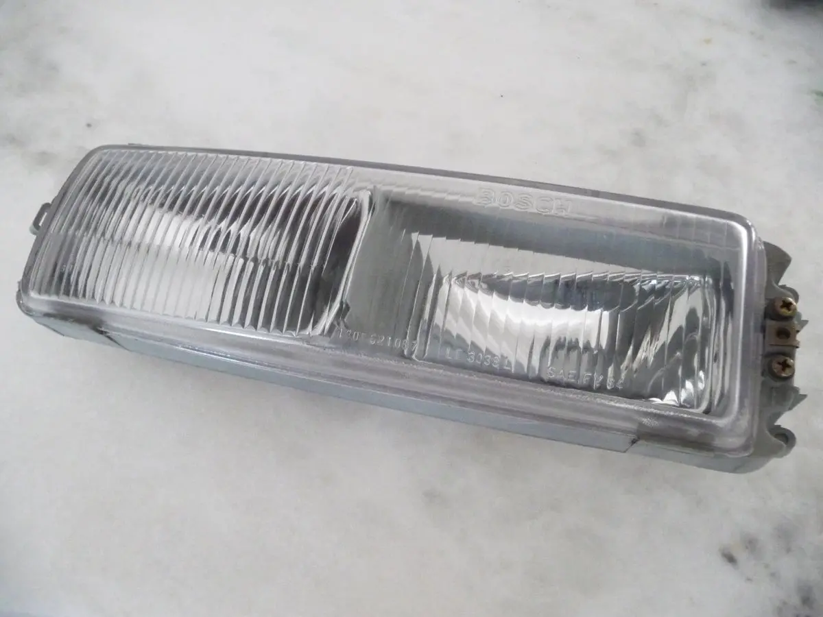 928 631 952 00Am - Driving/Fog Light Lens - Right Side Row/Euro 87 To 95 - Aftermarket 1