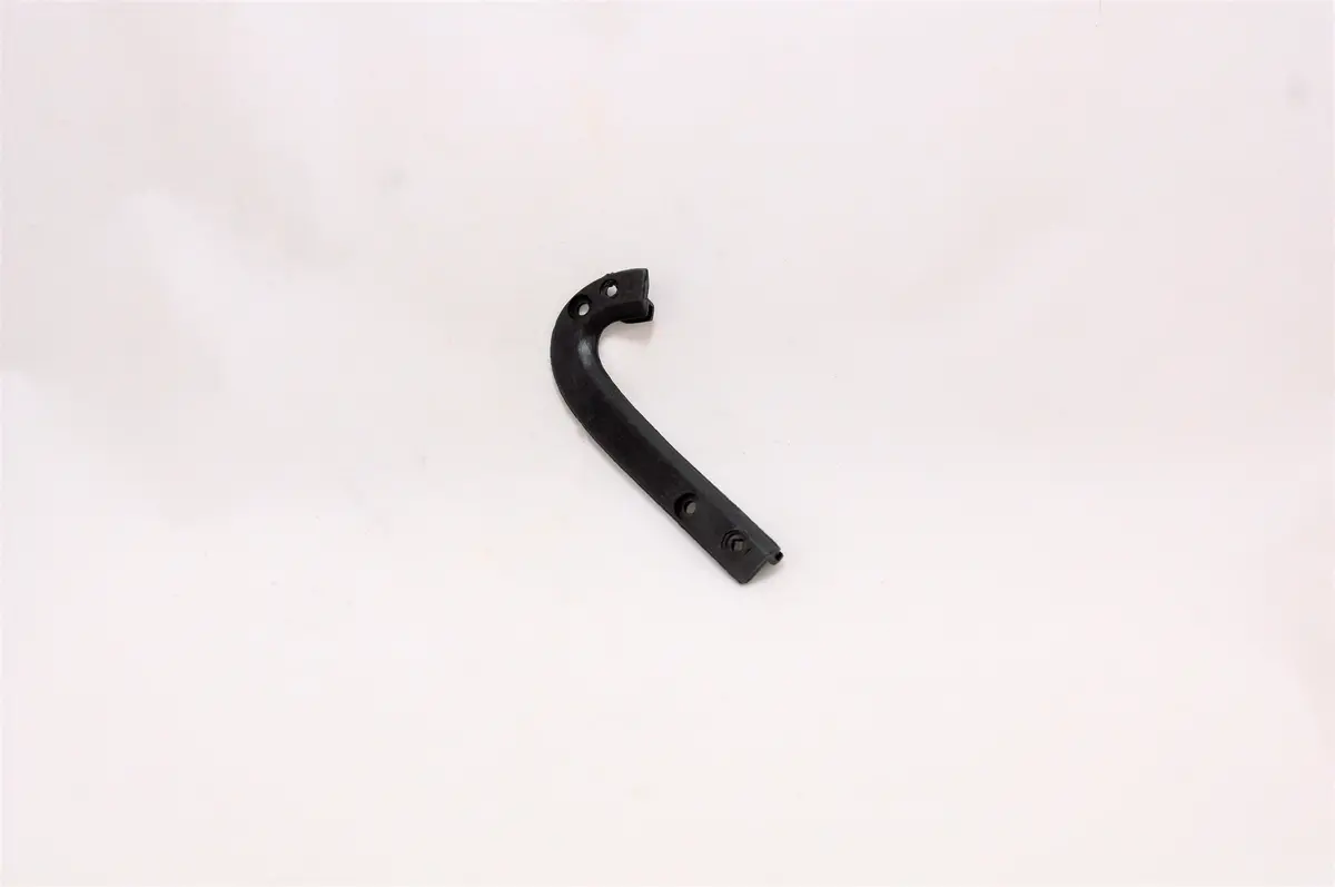 928 537 370 03 - Front Corner Window Trim Backing - Right 1