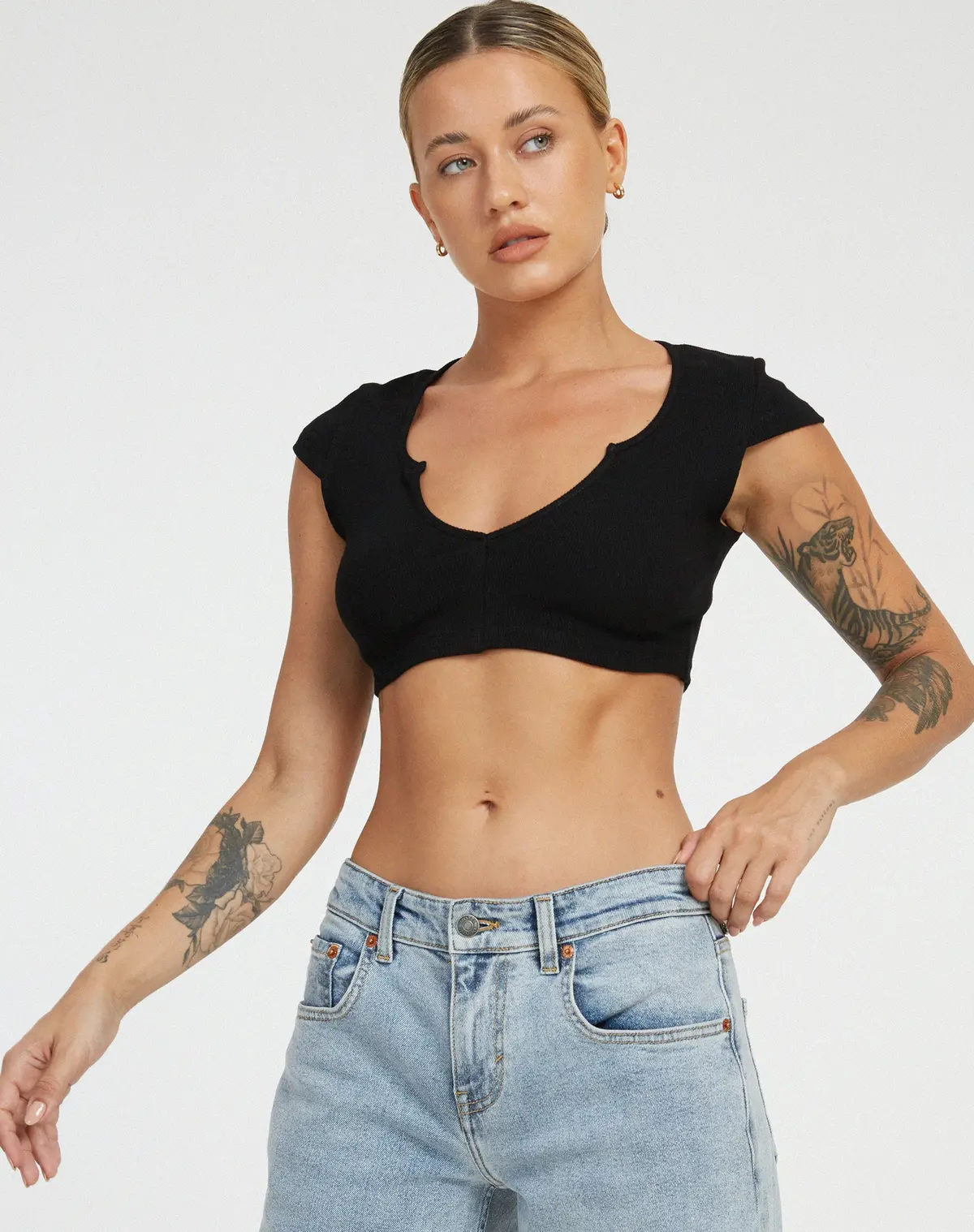 Guanna Crop Top In Black 1
