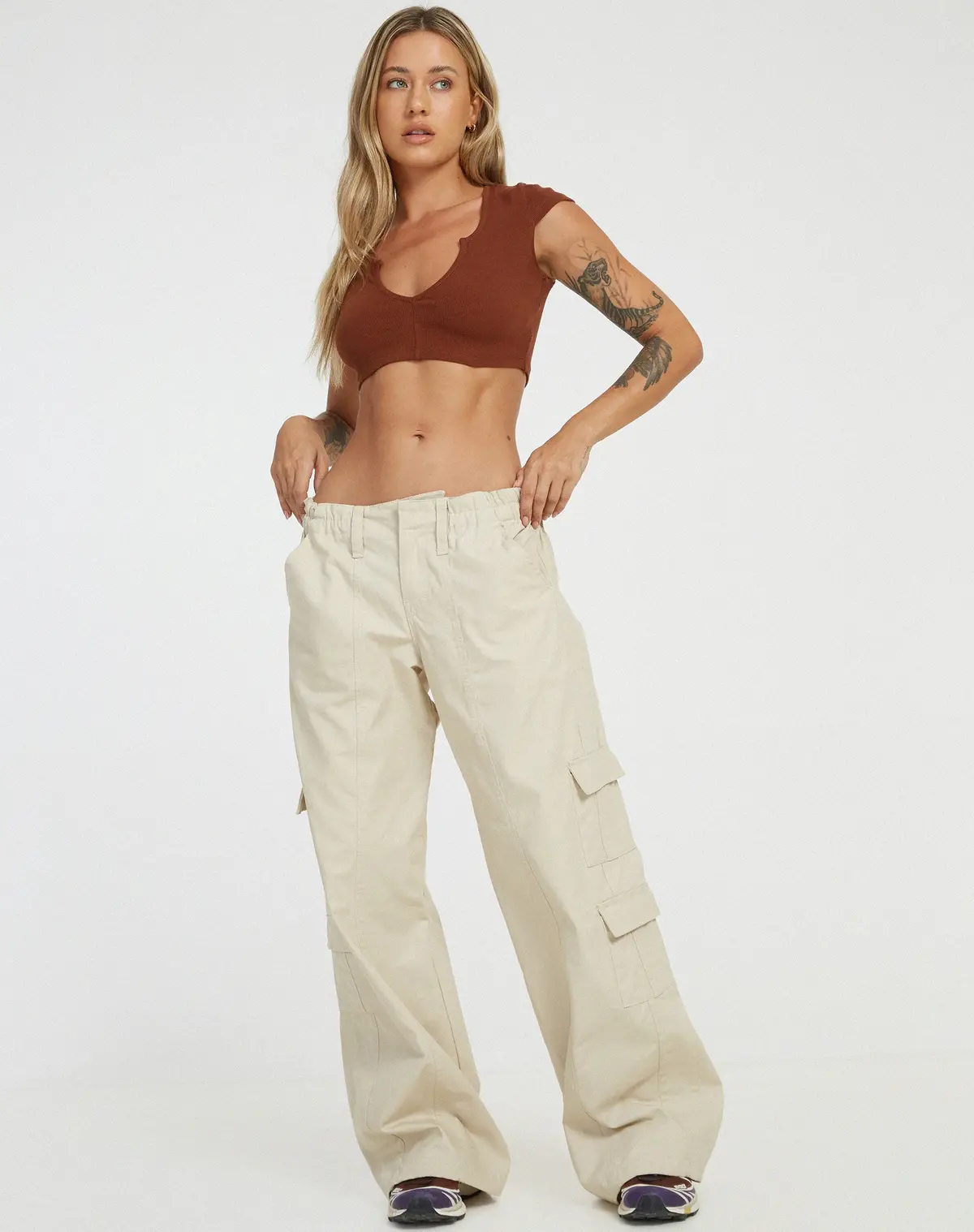 Guanna Crop Top In Dark Brown 3