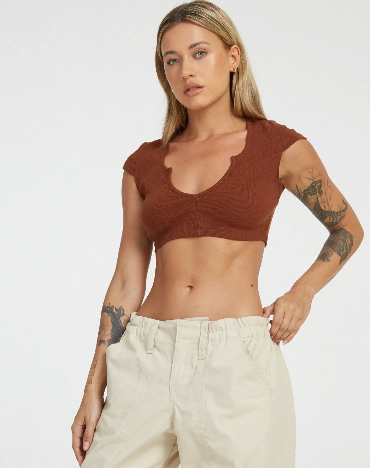 Guanna Crop Top In Dark Brown 1