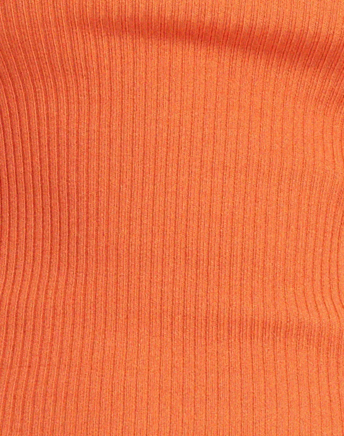 Gunmo Crop Top In Orange 5