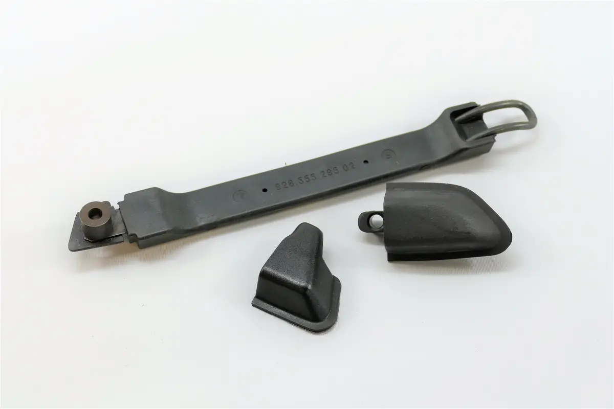 928 555 204 02 - Grab Handle - Right - 78 To 81 - Nla 1