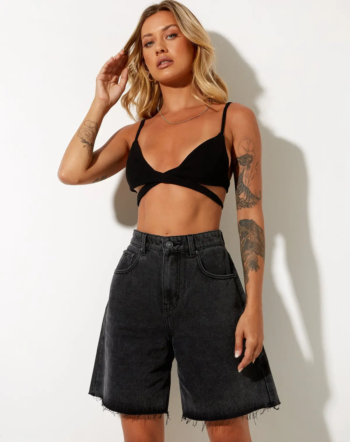 Loose Fit Denim Shorts In Black Wash 2
