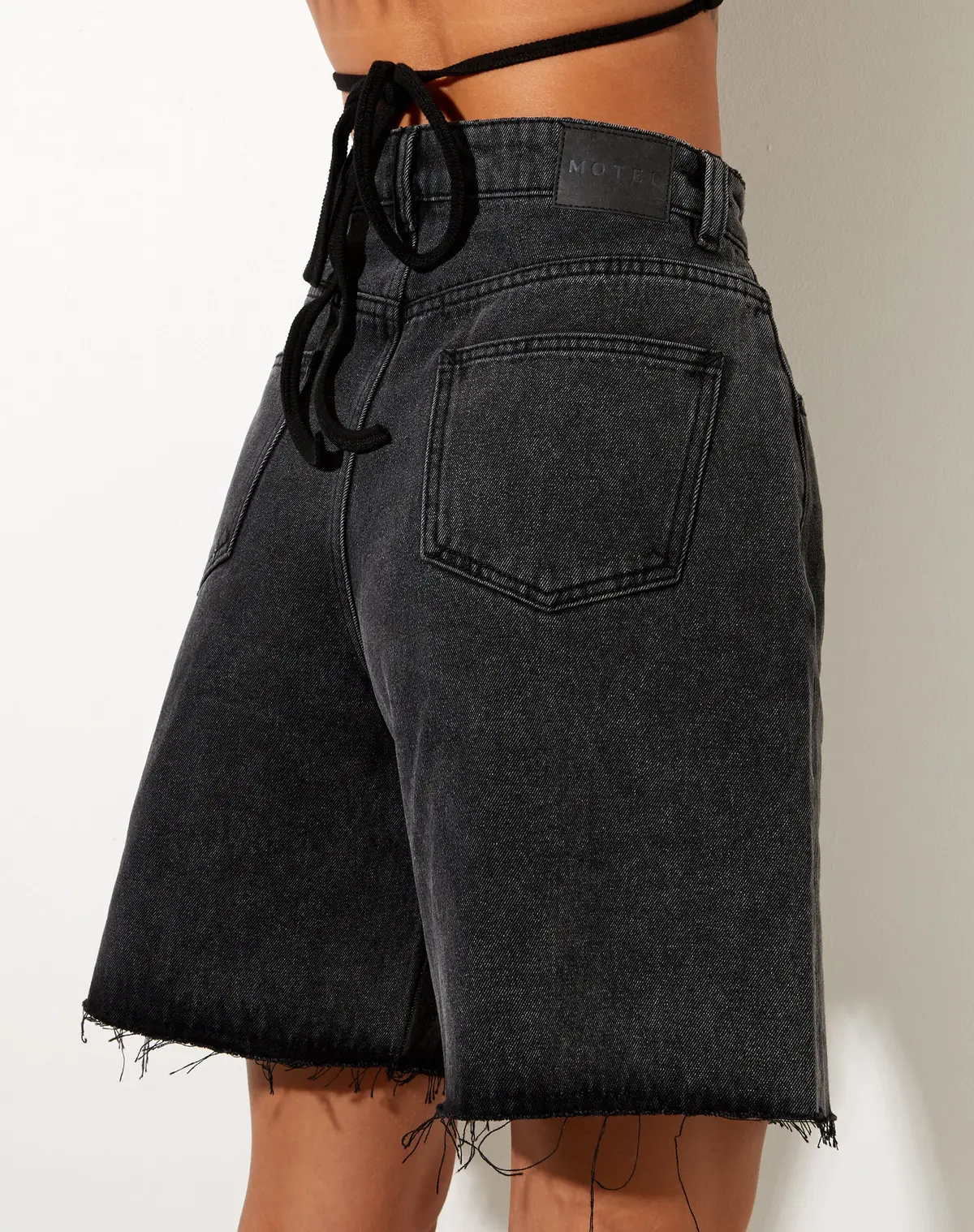 Loose Fit Denim Shorts In Black Wash 7