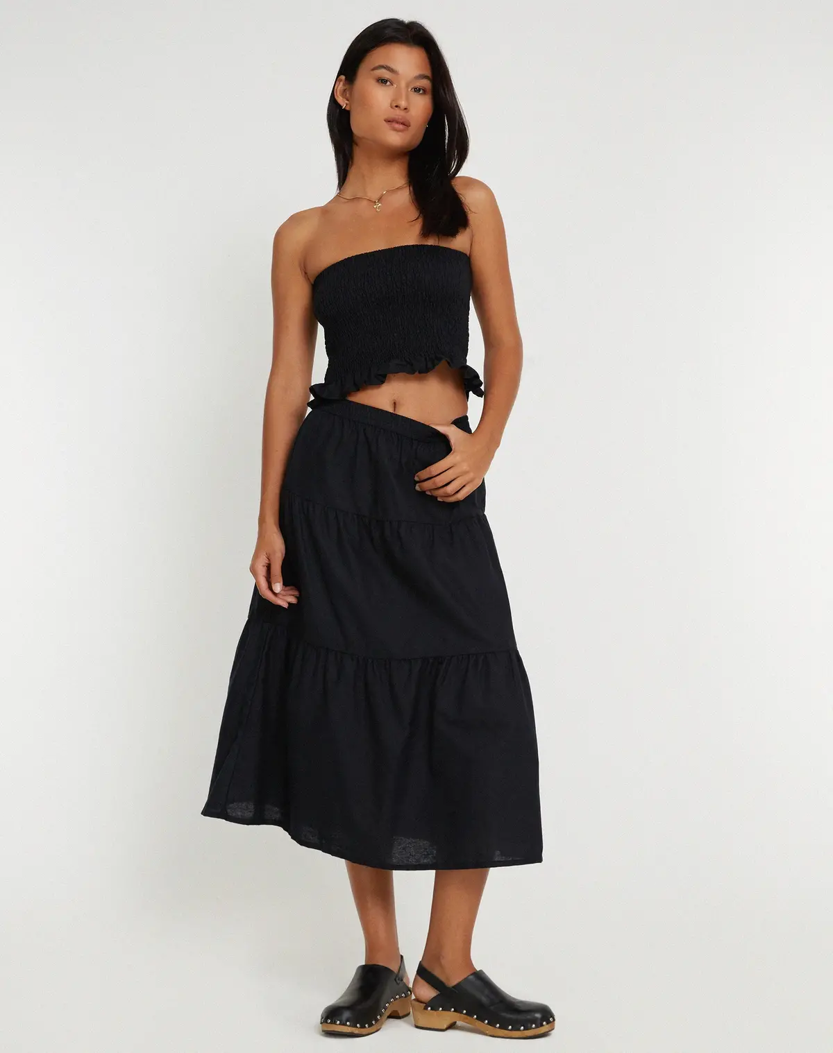 Midaxi Skirt In Black 1