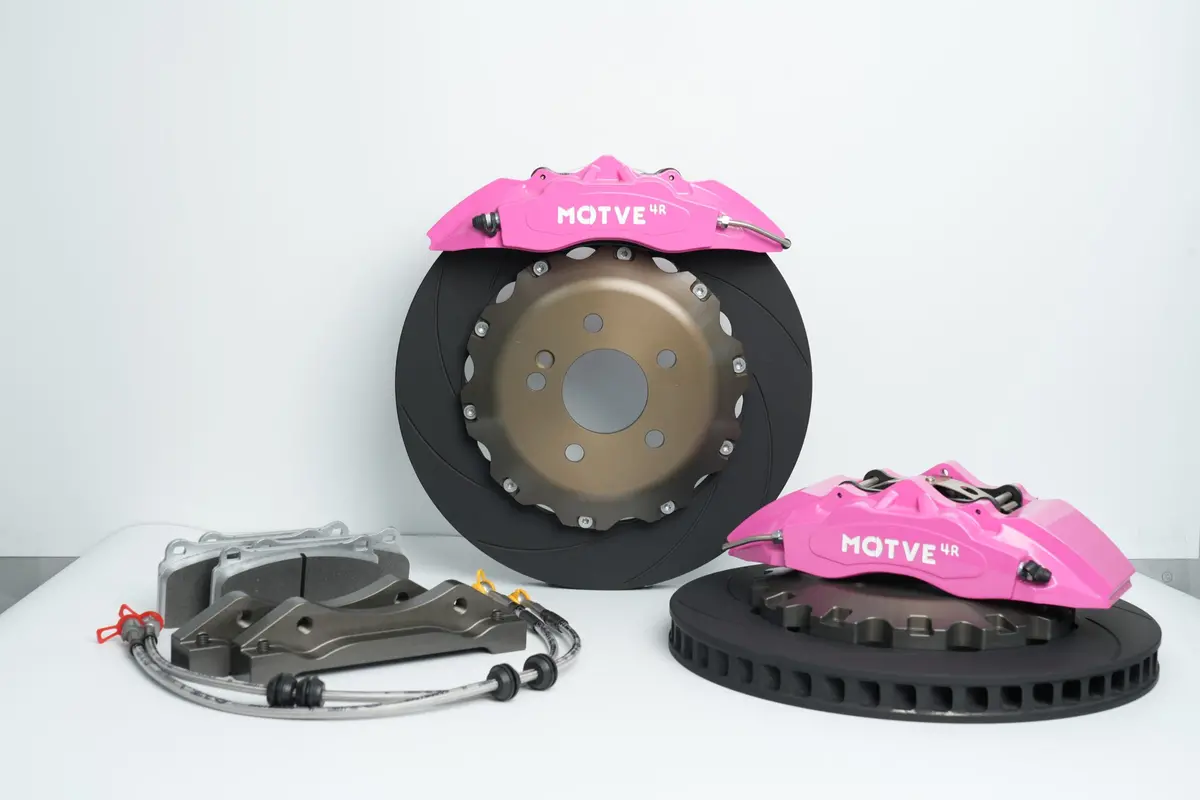 Motve Mt4r High-Performance Four-Pistons Caliper System (Rear Wheel) 1