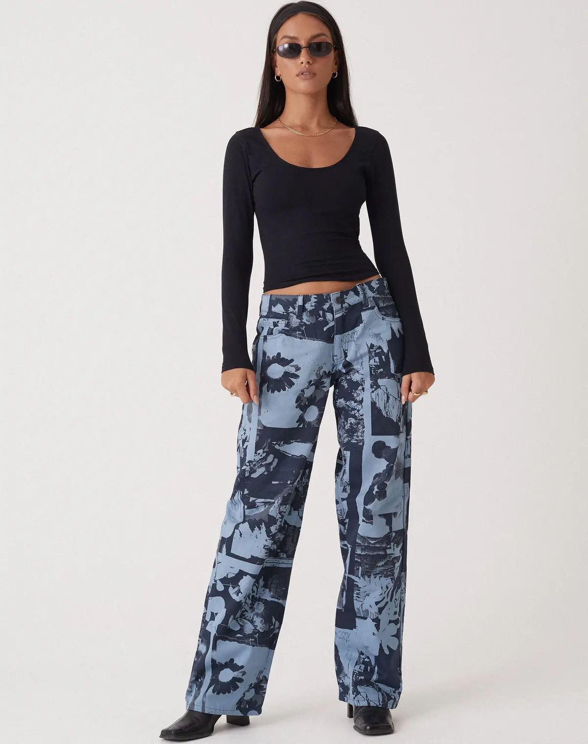 Motel X Olivia Neill Low Rise Parallel Jean In Photo Collage Blue 4