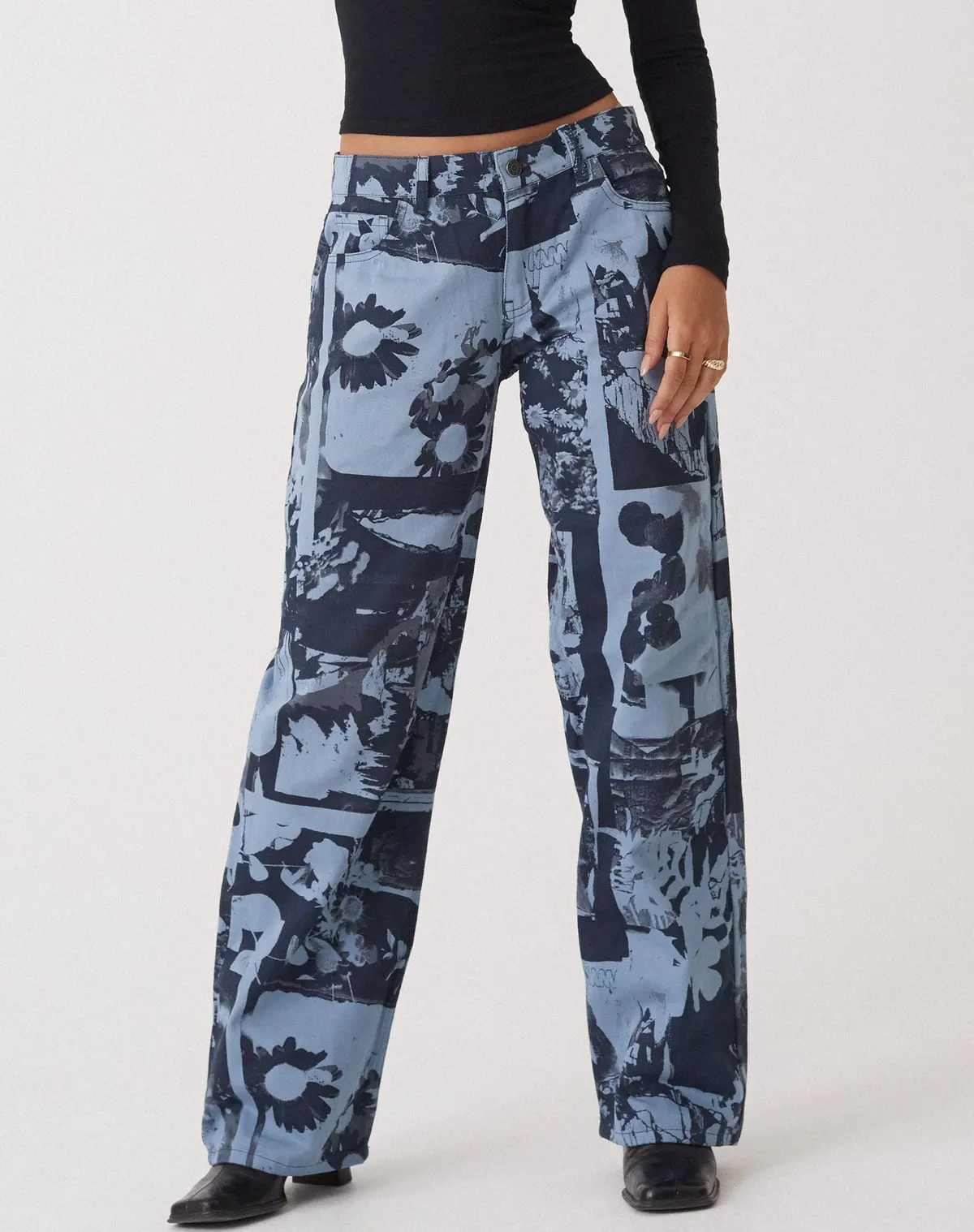 Motel X Olivia Neill Low Rise Parallel Jean In Photo Collage Blue 3