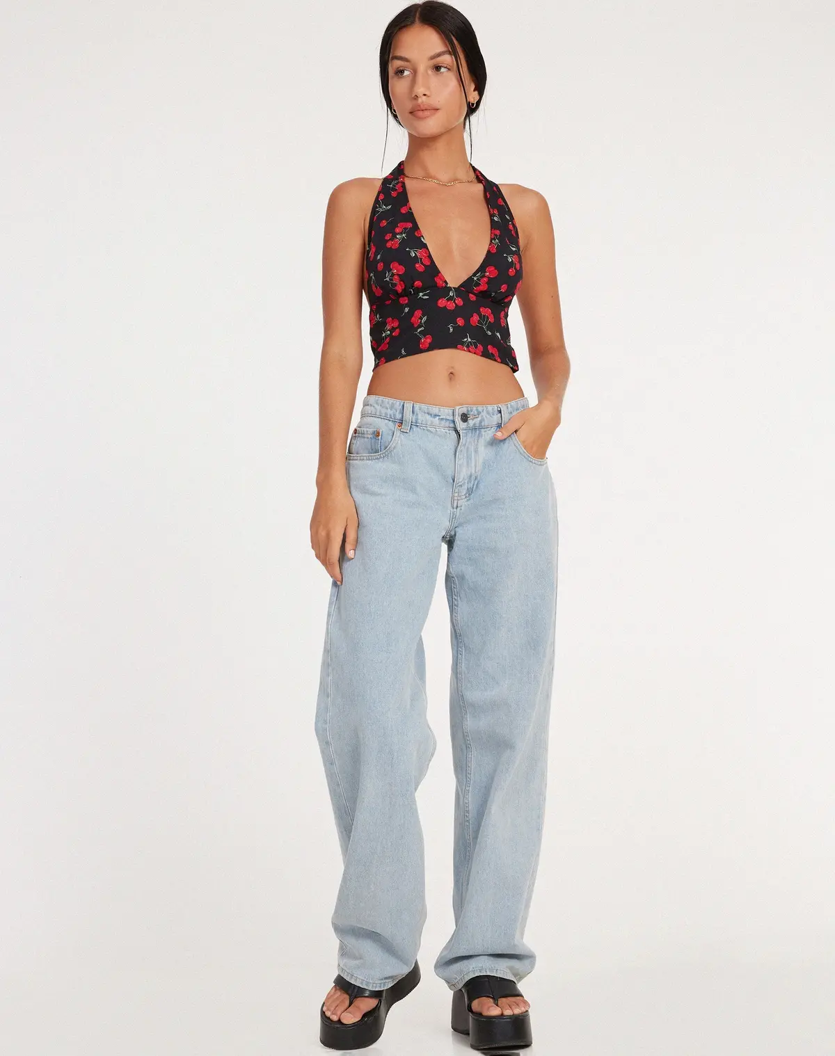 Nanda Crop Top In Cherries Black 3