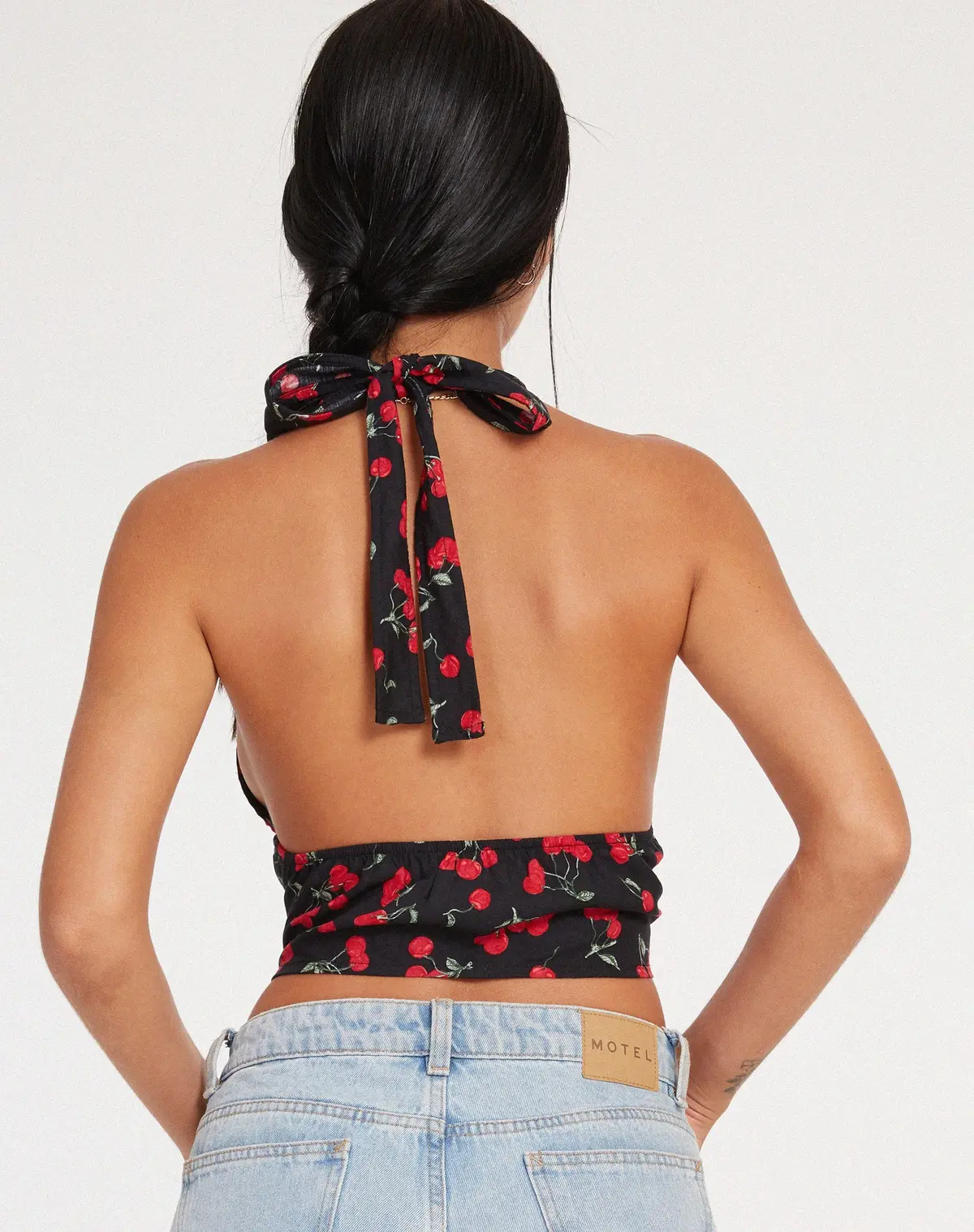 Nanda Crop Top In Cherries Black 2