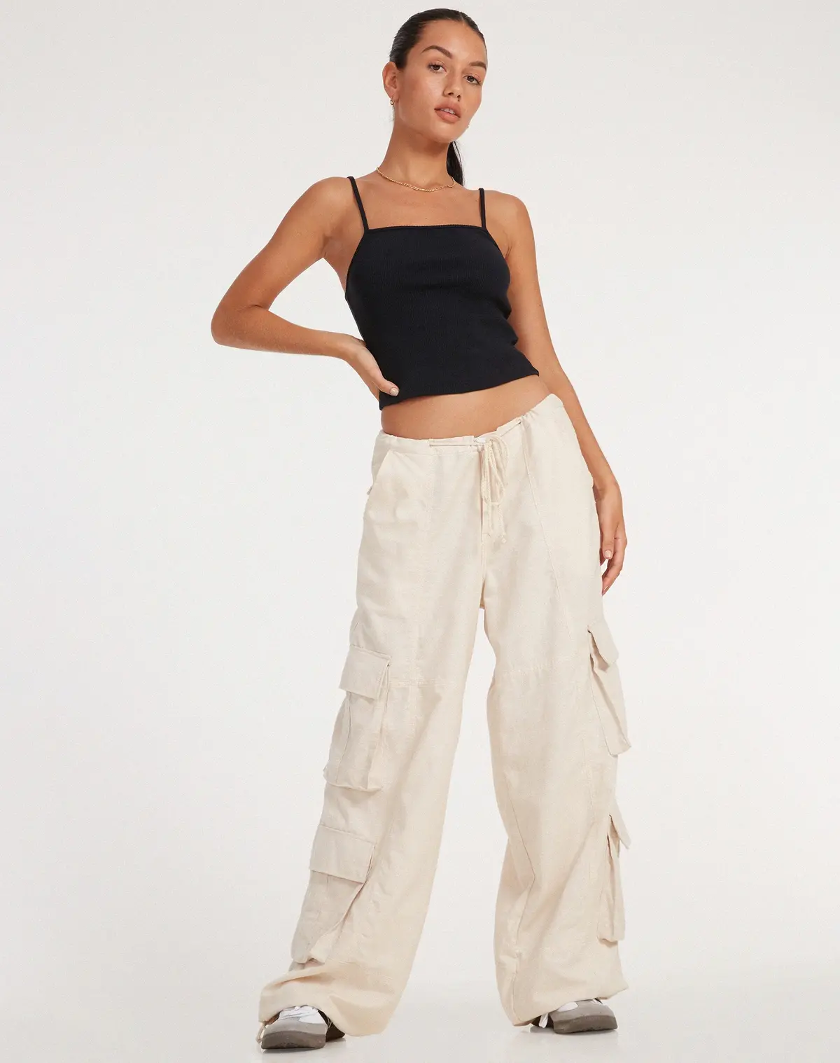 Philia Cargo Trouser In Ecru 4
