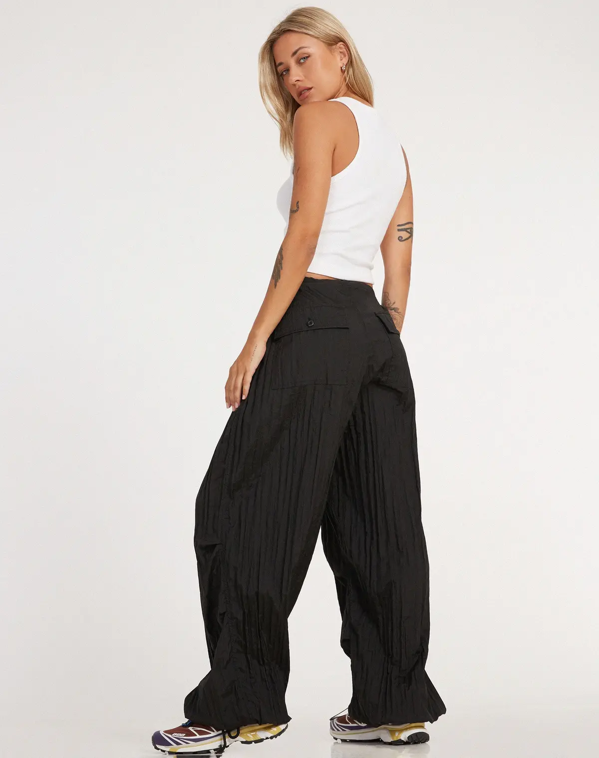 Chute Trouser In Parachute Black 6