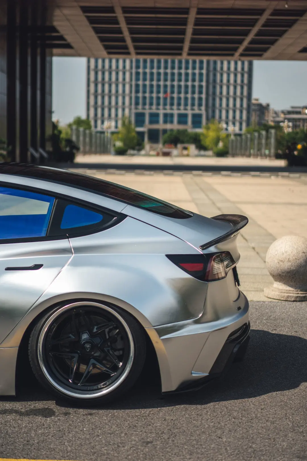 Robot "Hacker" V4 Ducktail Spoiler For Tesla Model 3 2