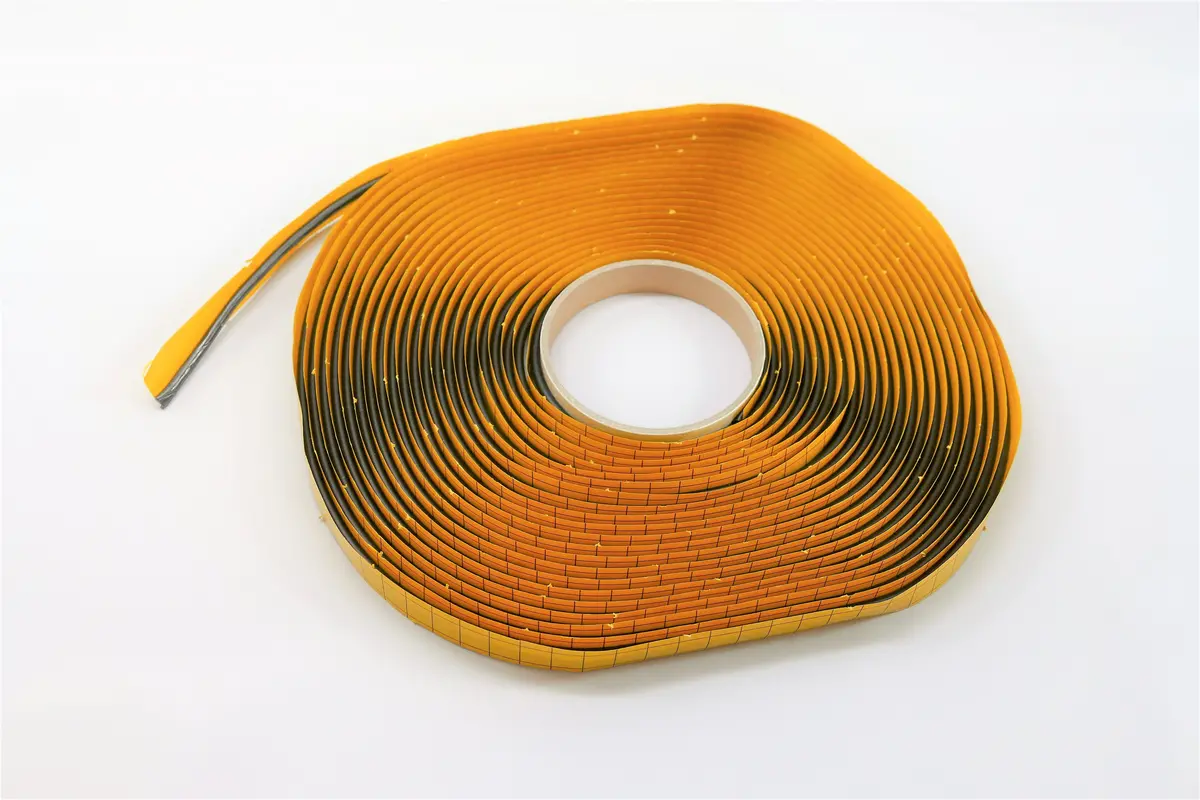 000 043 101 00 - Rubber Seal Strip 1
