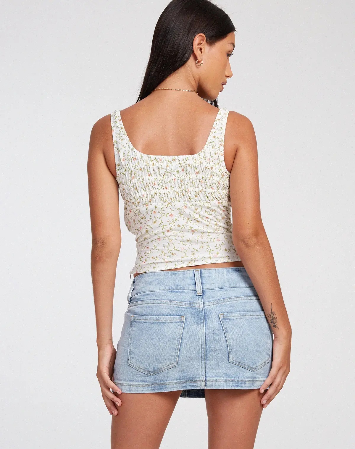 Soyla Top In Pretty Petal Ivory 2