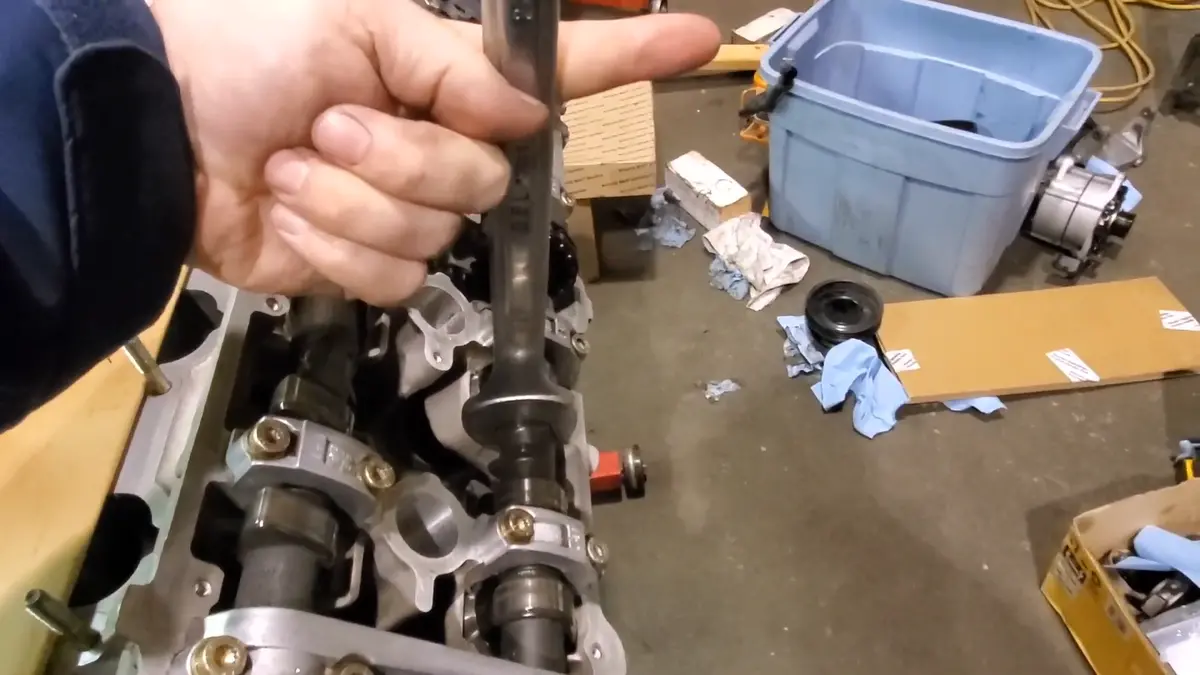 Tutorial Video For Installing Camshaft Chain Tensioners In 928 32V Heads 1