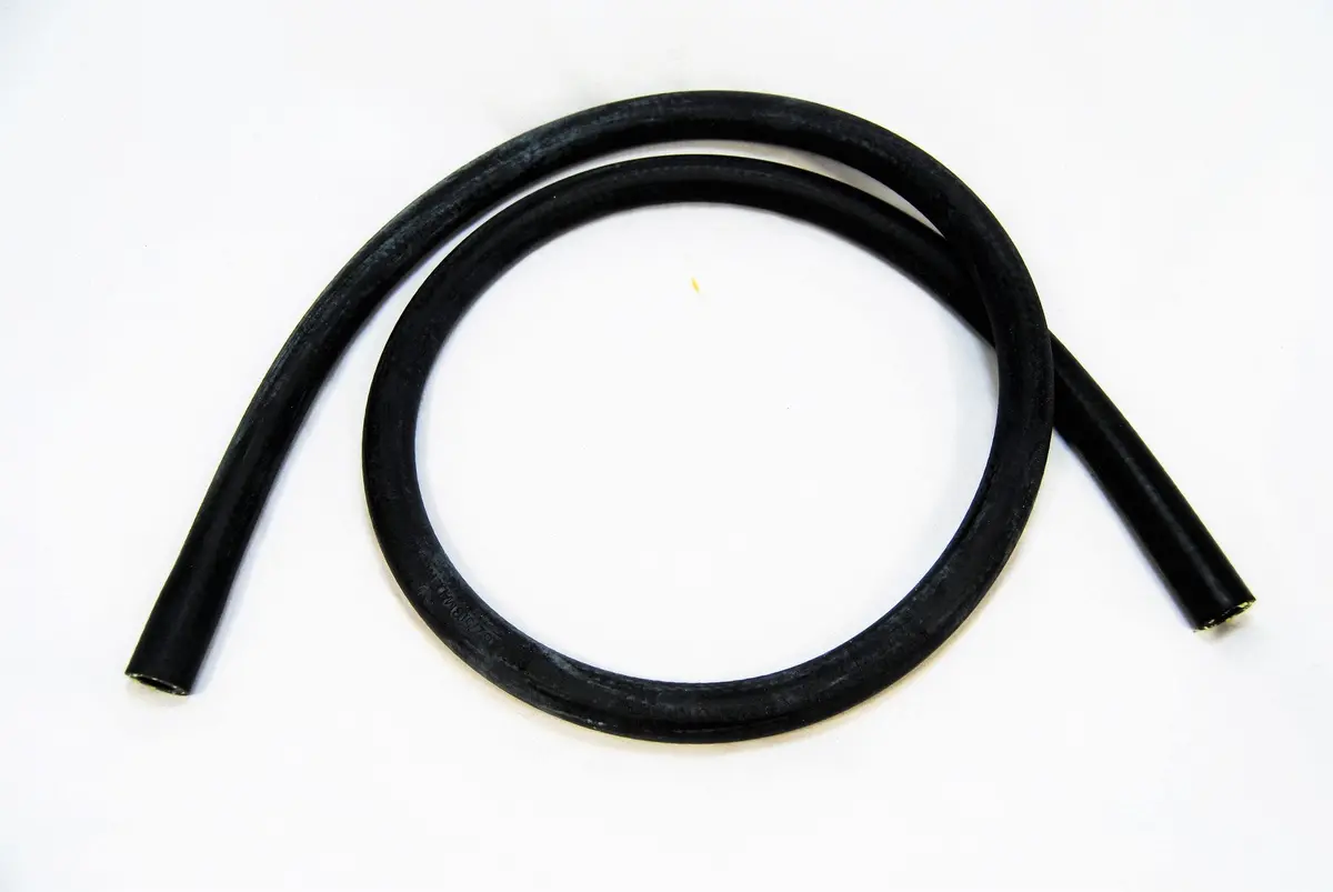 928 106 275 03 - Small Hose From T Stat To Reservoir 85 To 95 32V Lhd 1