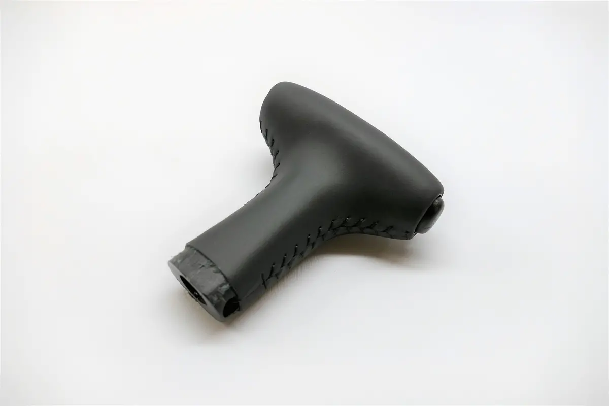 928 426 075 01 8Yr - T Shift Handle - Black 1
