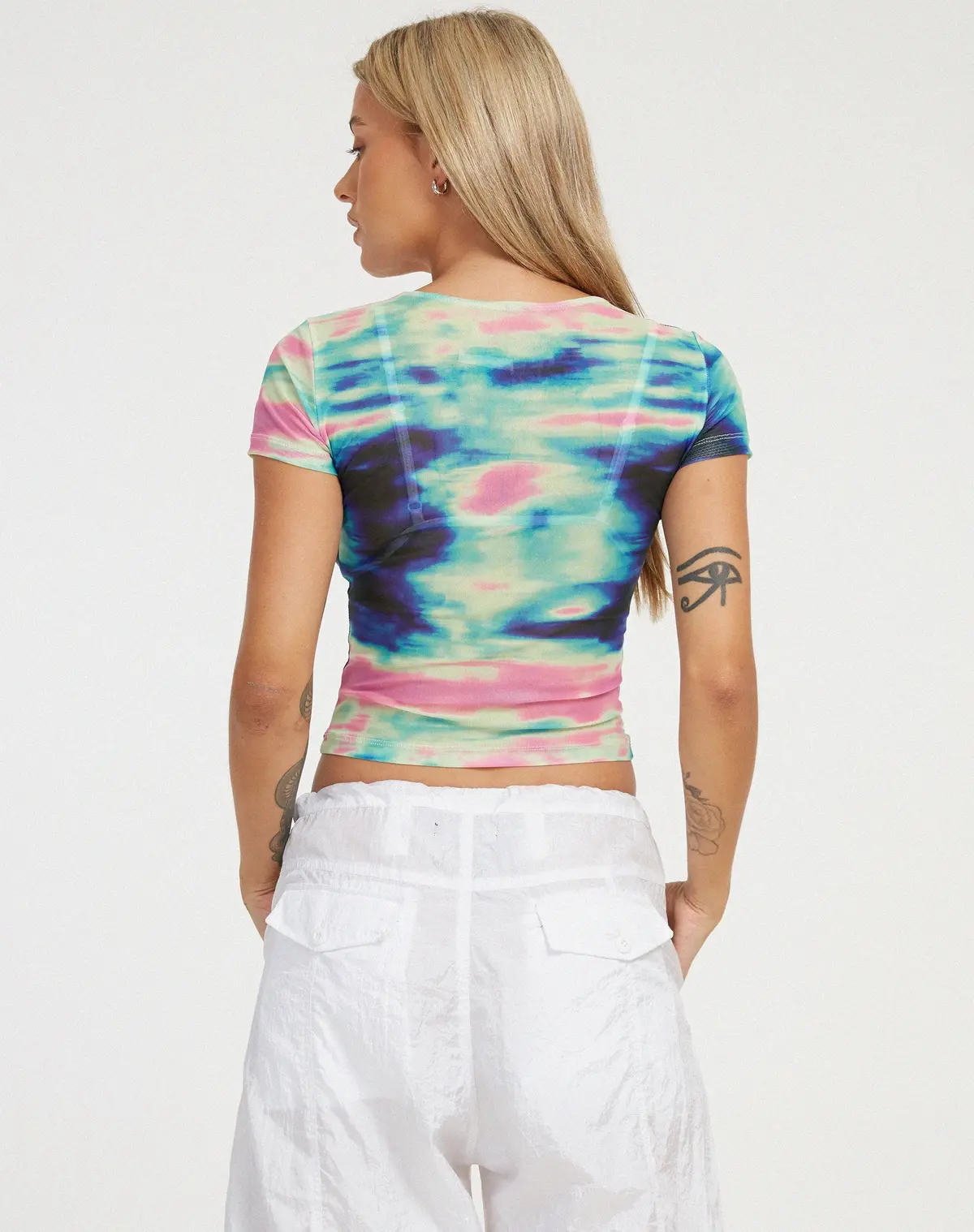 Wityra Crop Top In Multi Blur Orb Navy 2