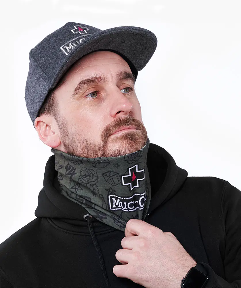 Lightweight Neck Gaiter - Green Punk 2