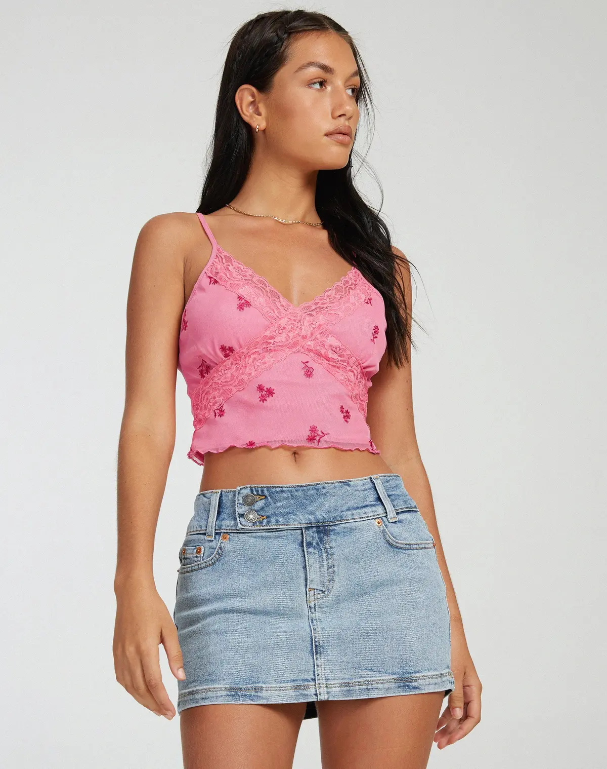 Yecaca Crop Top In Pink Ditsy Daisy Embro 1
