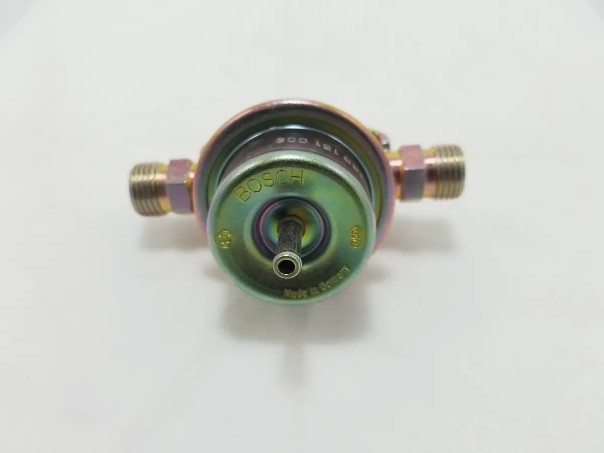 928 110 202 22 - Front Fuel Pressure Damper 87 To 95 - Porsche 1