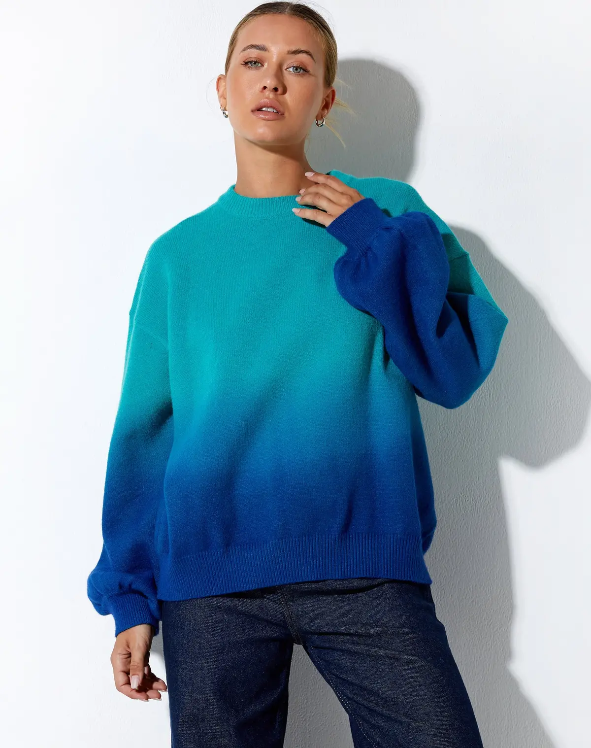 Akari Jumper In Gradient Blue 6