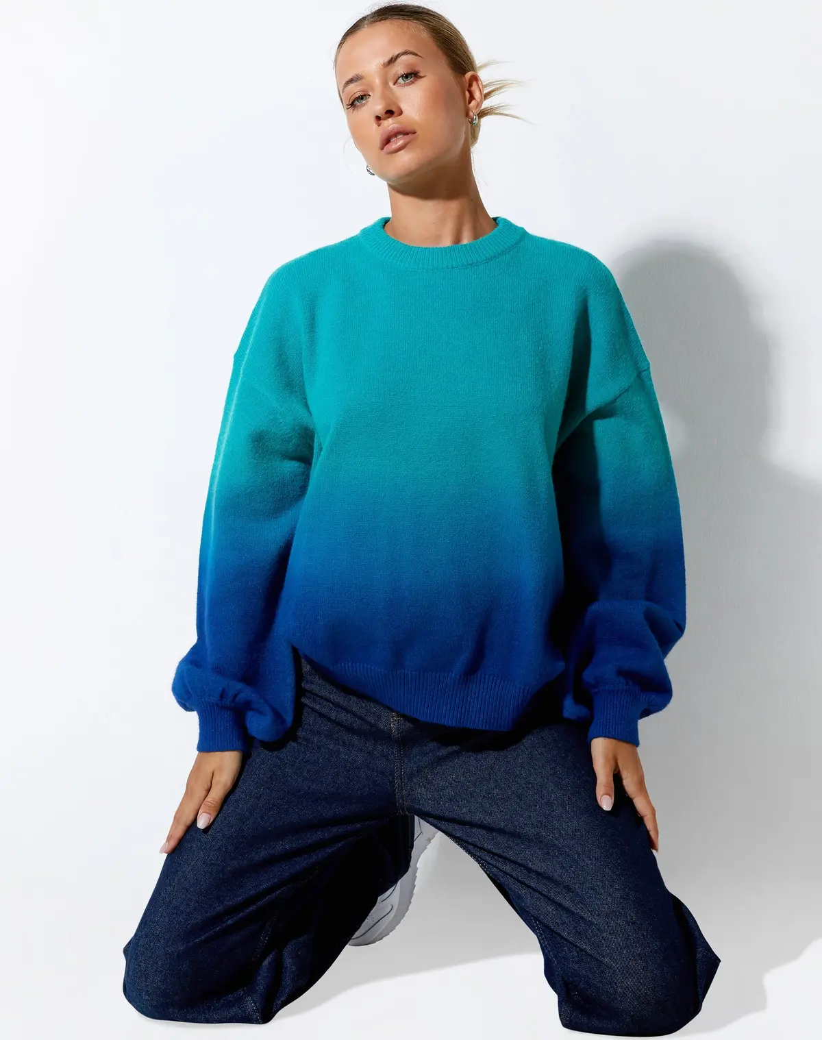 Akari Jumper In Gradient Blue 3