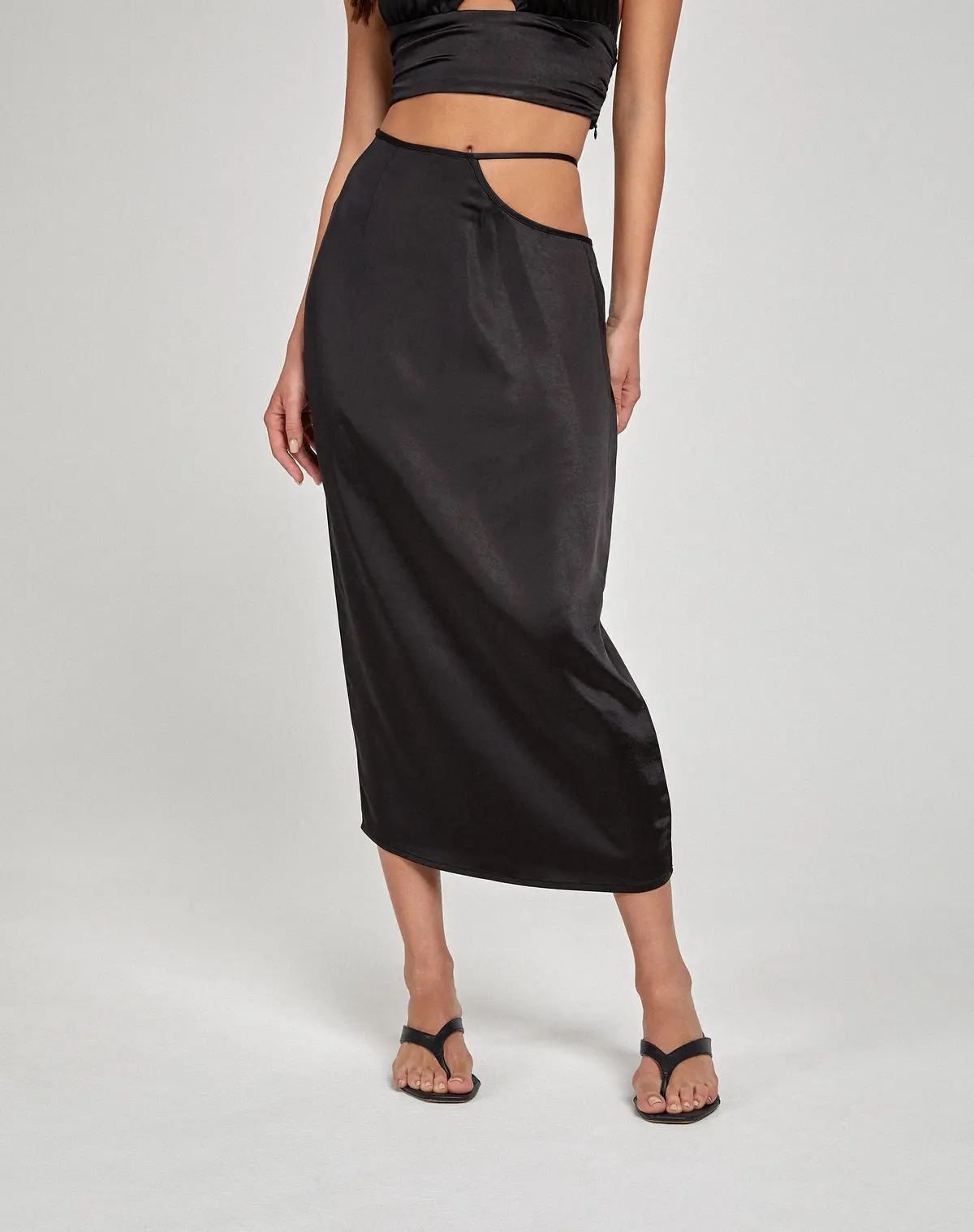 Gardy Midi Skirt In Satin Black 2