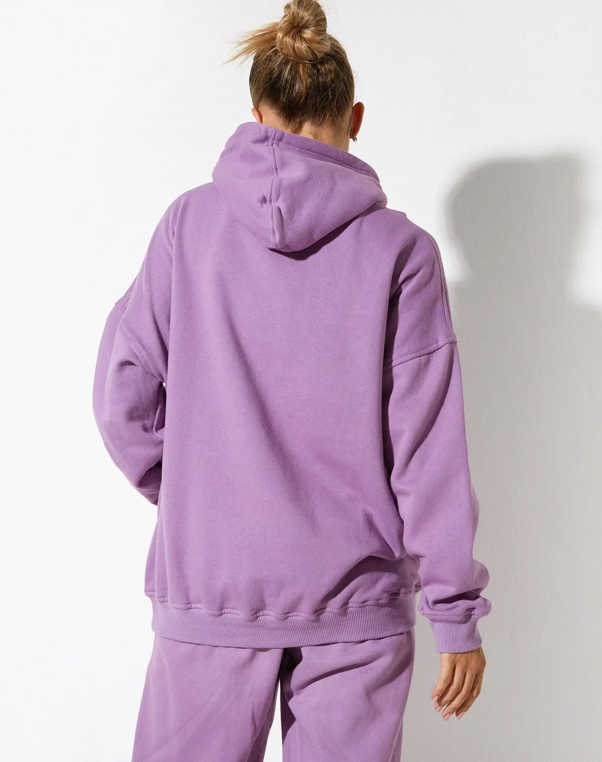 Oversize Hoodie In Lavender Retro Grade Embro 2